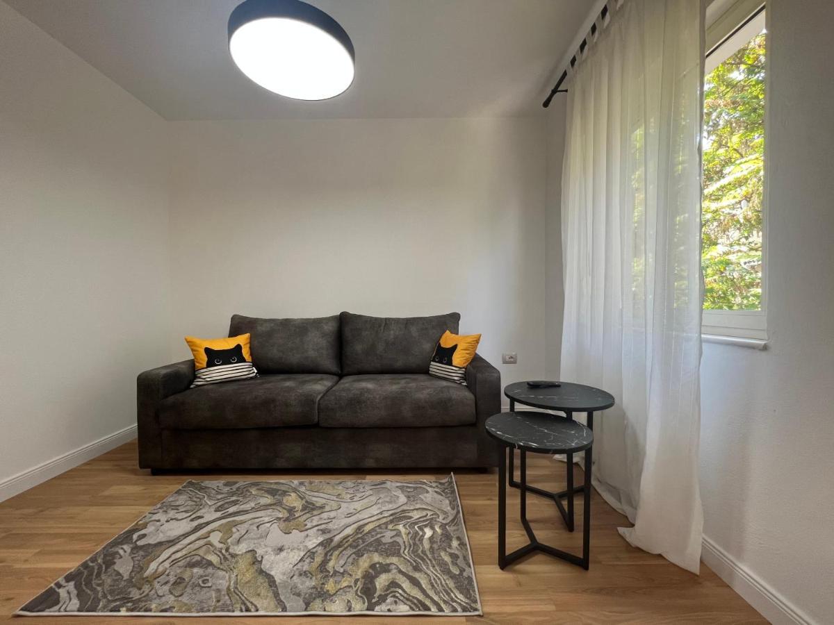 Lana Studio Appartement Tirana Buitenkant foto