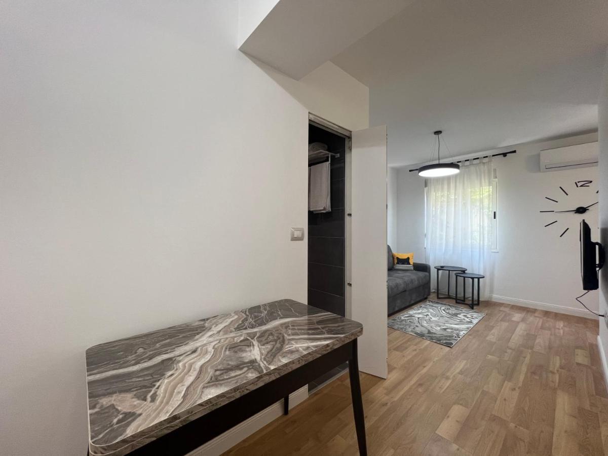 Lana Studio Appartement Tirana Buitenkant foto